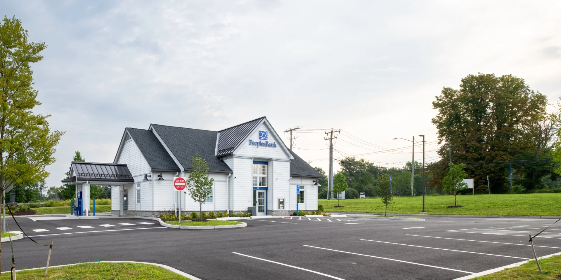 PeoplesBank building exterior and parking lot